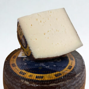 Hiszpański ser owczy Manchego dojrzewający minimum 4 miesiące