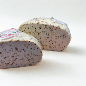 Ser koryciński "swojski" z czarnuszką i kozieradką (mix) z gospodarstwa Nietupscy – z certyfikatem